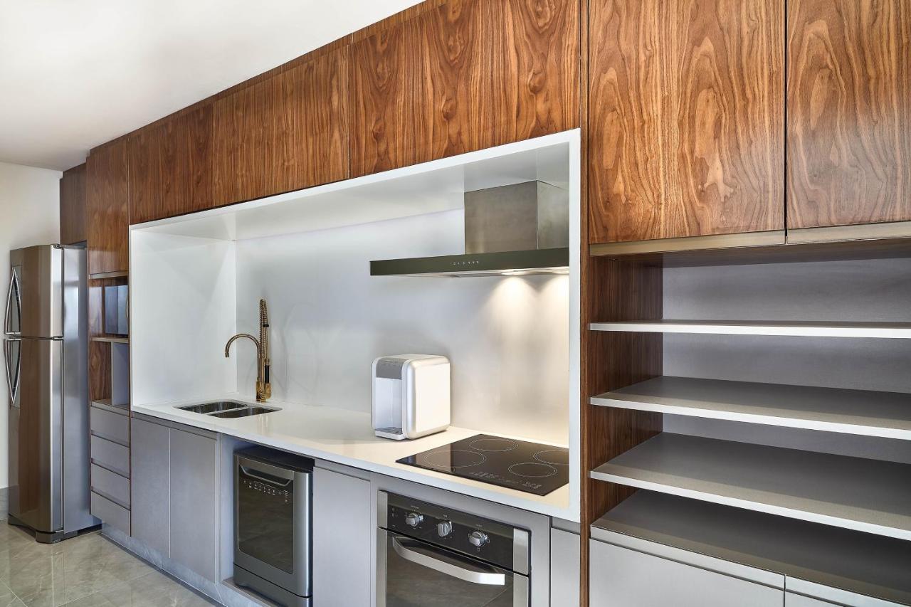 Sheraton Santos Hotel Luaran gambar A modern kitchen