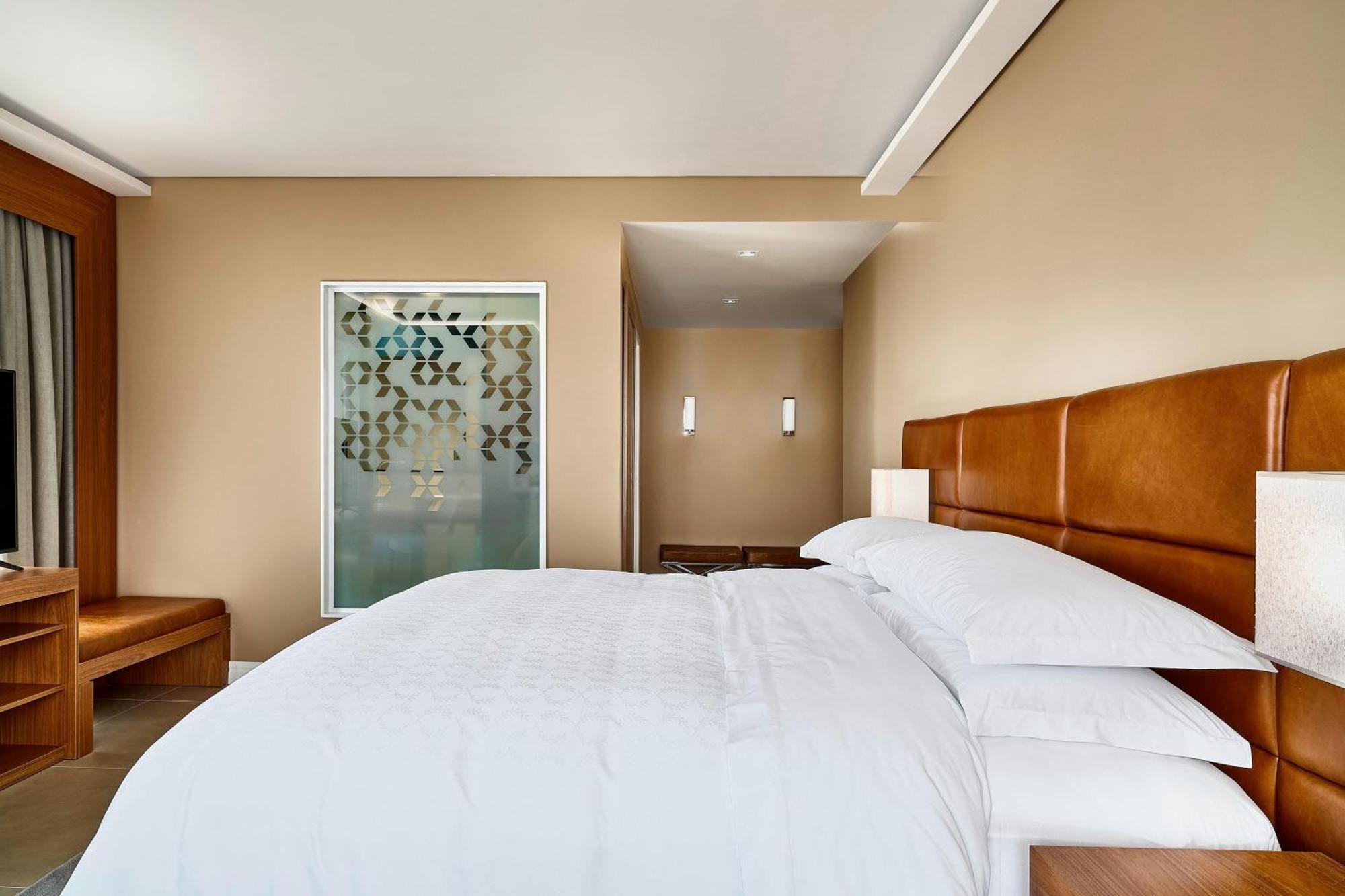 Sheraton Santos Hotel Luaran gambar A bedroom at the hotel