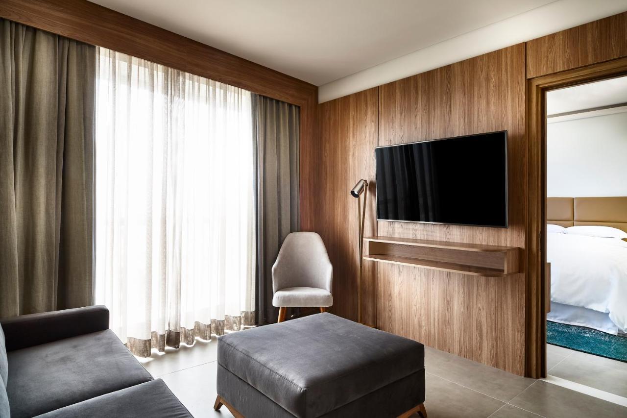 Sheraton Santos Hotel Luaran gambar A room at the hotel