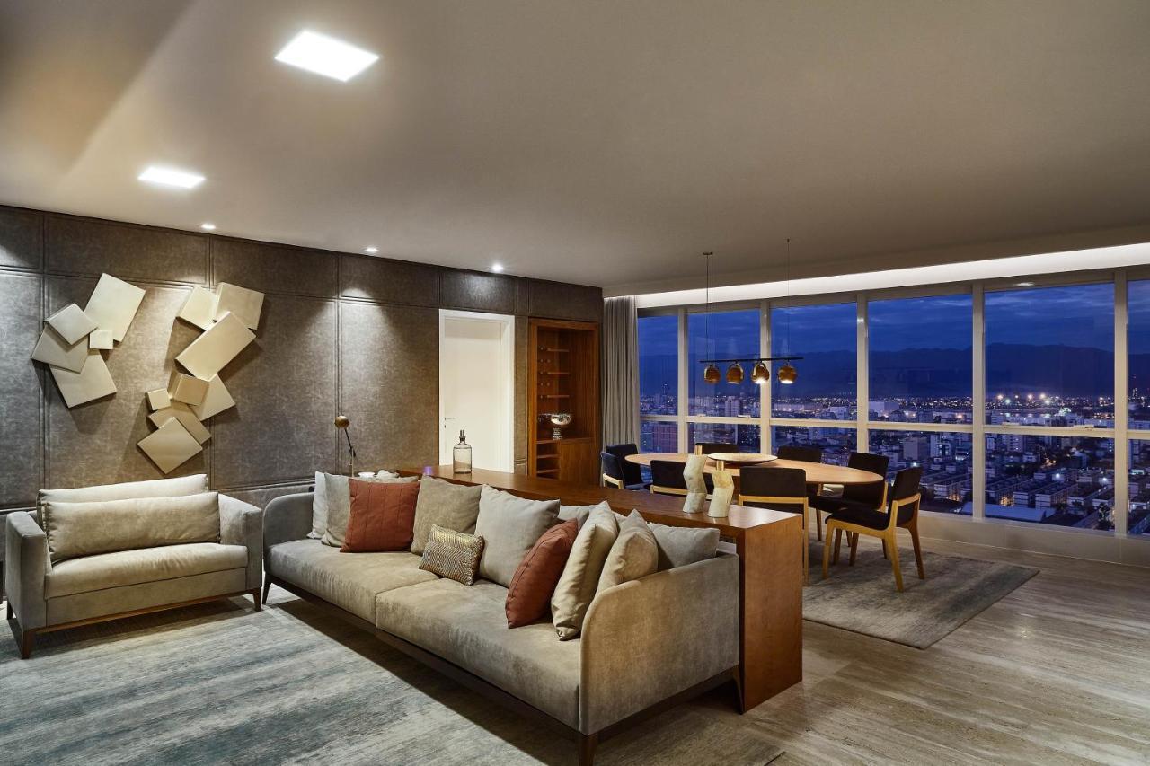 Sheraton Santos Hotel Luaran gambar A living room in a typical apartment